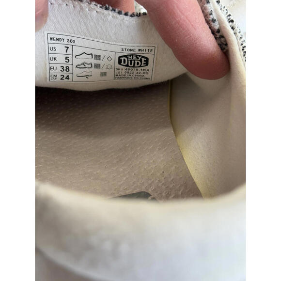 Hey Dude Wendy Sox Women's Stone White Casual Loafers Comfort Slip On Shoe US 7M - Picture 9 of 9